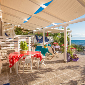 Anastasias Apartments Iria Beach - Apartments Exterior